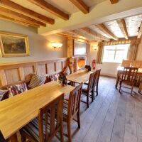 Dog-friendly country inn near Southwell, Nottinghamshire - fullmoon3.jpg