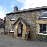 The dog-friendly Wynnstay Inn, Wales - Dog-friendly pub near Oswestry
