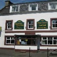 A91 dog-friendly pub and dog walk in Strathmiglo, Scotland - Dog walks in Scotland