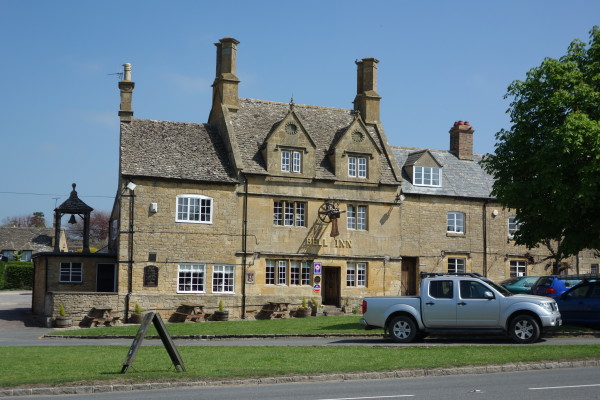 A44 Cotswolds dog-friendly pub and dog walk, Worcestershire - Driving ...