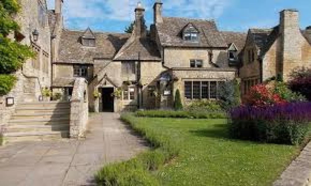 The Dog friendly Frogmill Inn Near Cheltenham Gloucestershire the-dog-friendly-frogmill-inn-near-cheltenham-gloucestershire