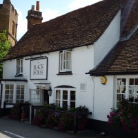 Fulmer dog-friendly pub, Buckinghamshire - Dog walks in Buckinghamshire