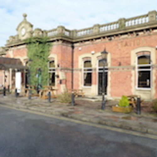 A584 dogfriendly pub in Lytham St Anne's, Lancashire Driving with Dogs