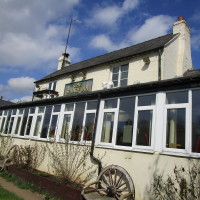 Holt Fleet dog-friendly pub and dog walk, Worcestershire - Dog walks in Worcestershire