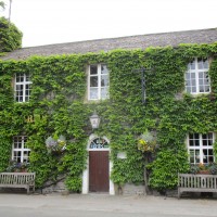 Hassop dog-friendly pub, Derbyshire - White Peak dog-friendly pub